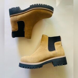 Eddie Bauer Tan Ankle Boots